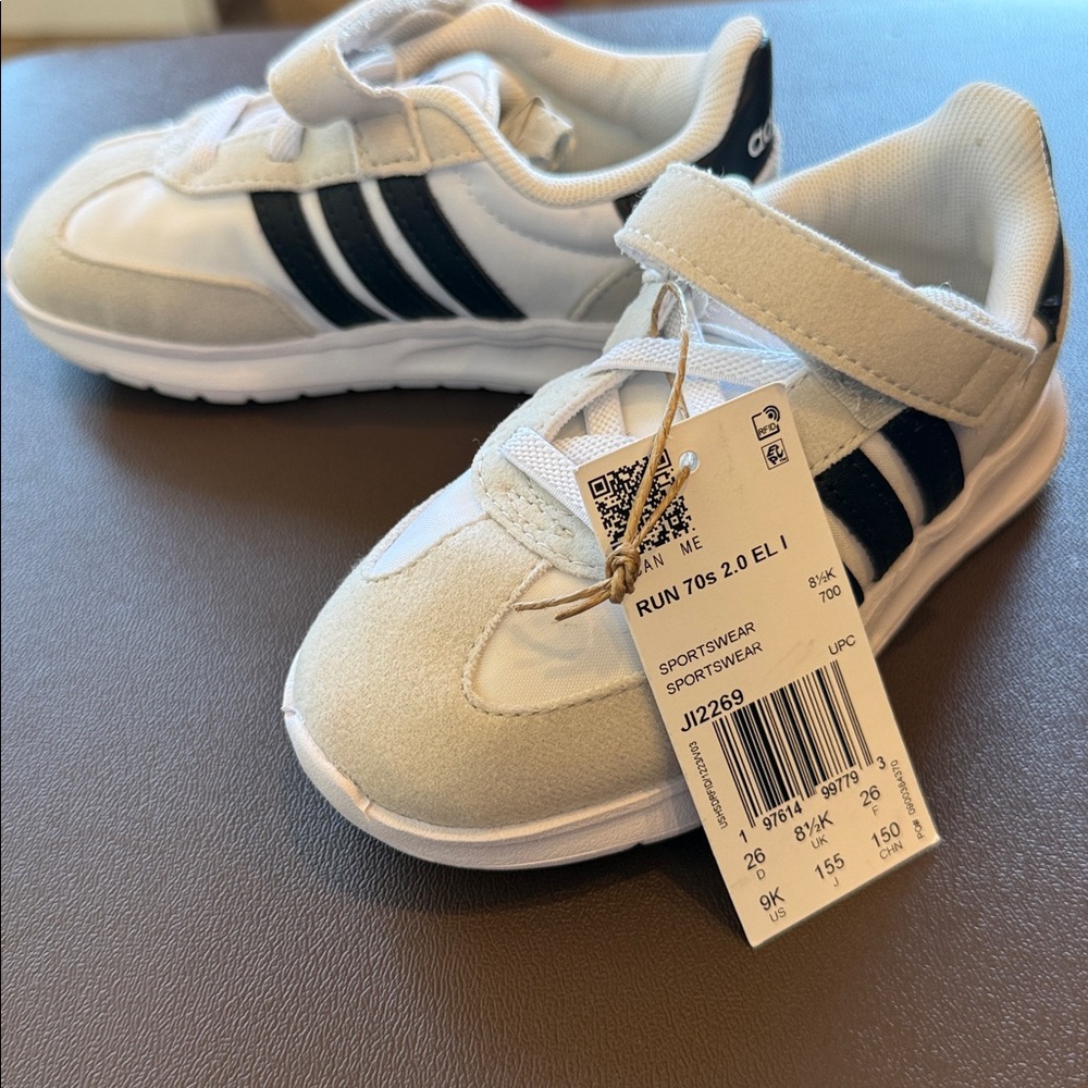 adidas Kids Run 70s 2.0 Elastic Lace Sportswear
Shoes (Little Kid) 9 NEW